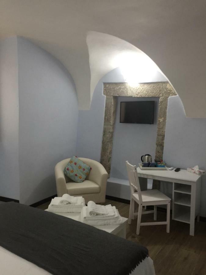 Bomarosa B&B Bosa Bagian luar foto